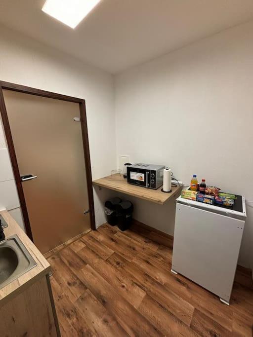 Gemuetliche Wohnung Mit Balkon Саарбрюккен Экстерьер фото